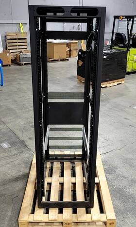 L279-70 Lowell Manufacturing Co Av Equipment Rack L279-70 Lowell Manufacturing Co Av Equipment Rack